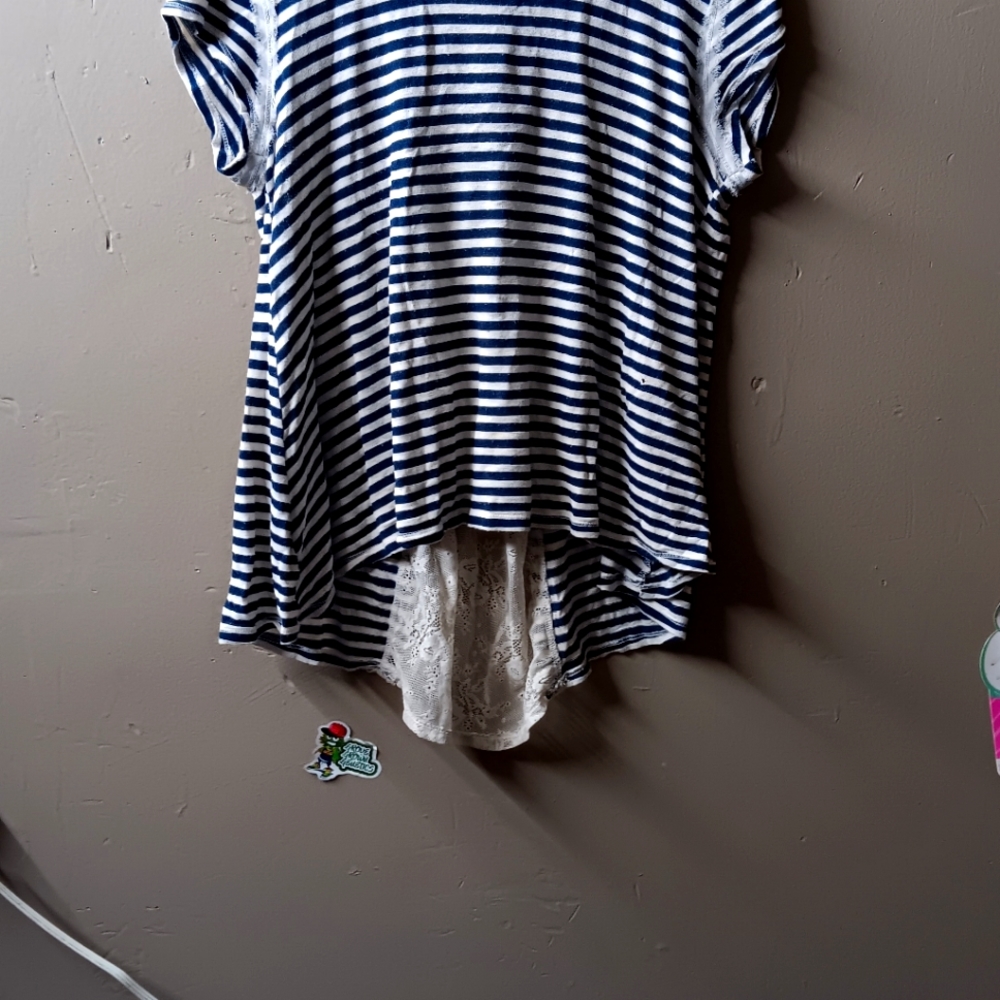 Womens LG shirt